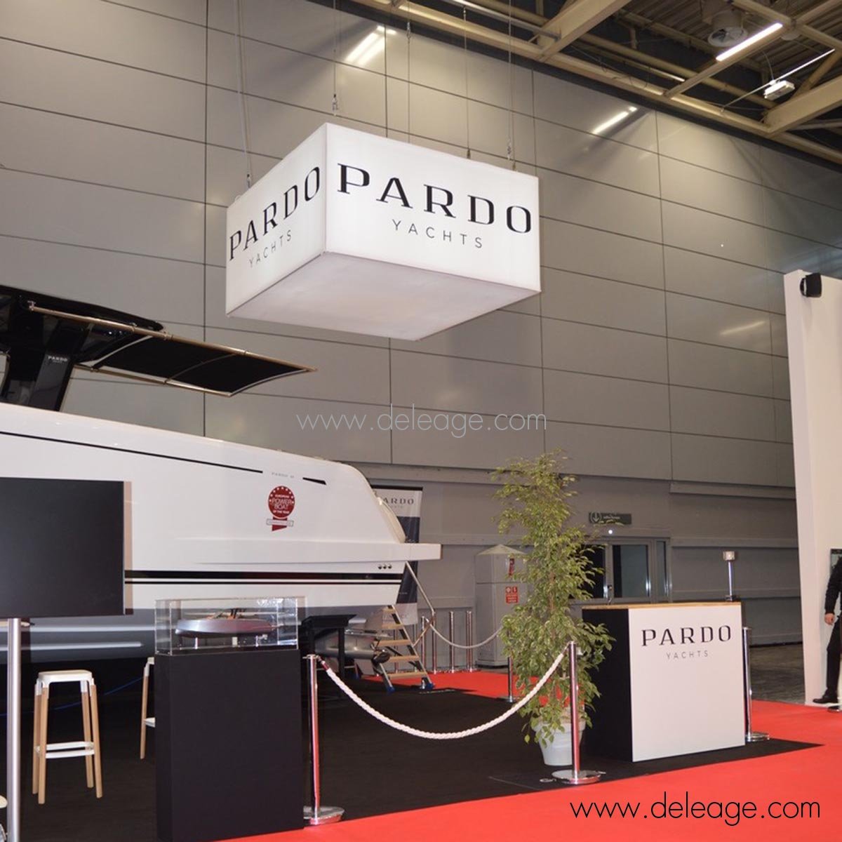 enseigne-signal-suspendu