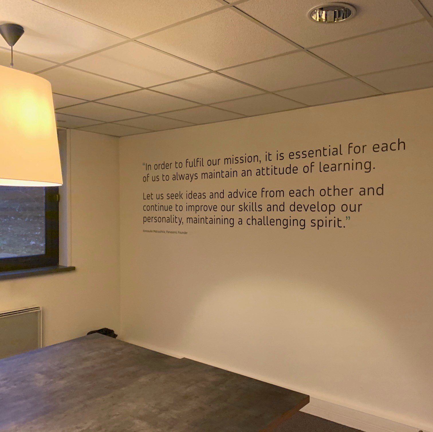 Lettres-découpées-vinyle-adhésif