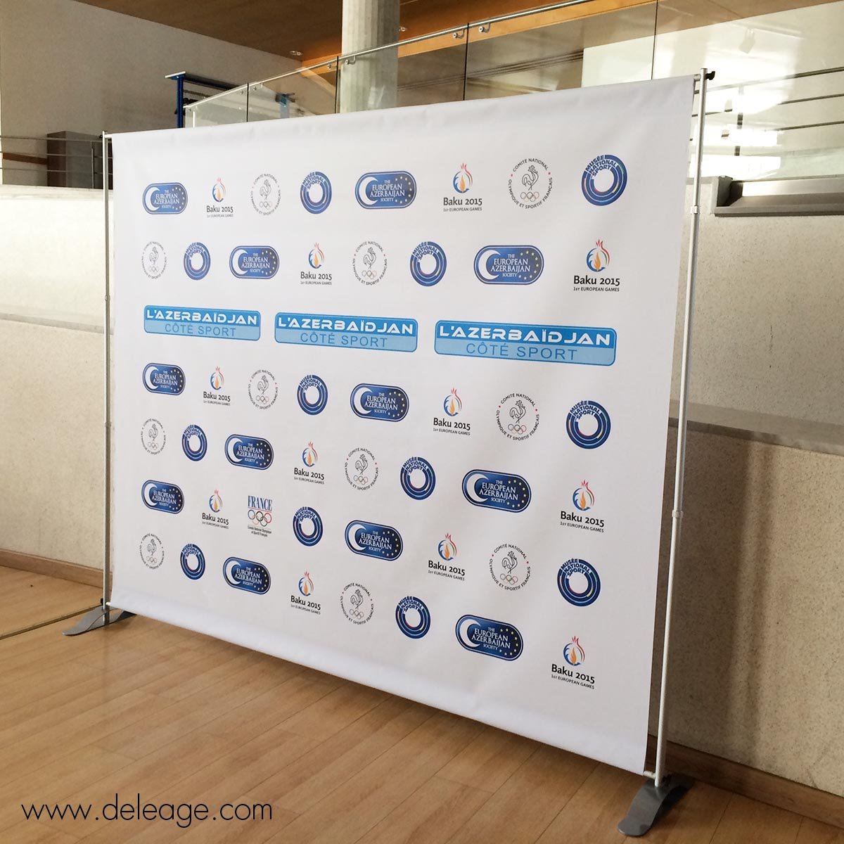 photocall-mur-telescopique-economique-3