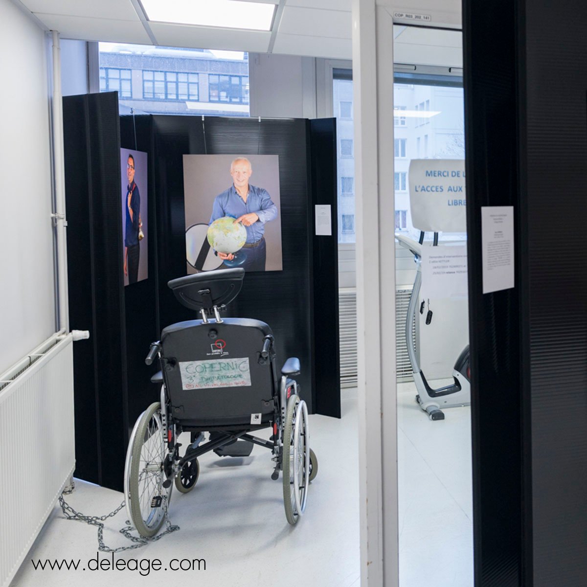 panneau-exposition-tableau-cimaise-2