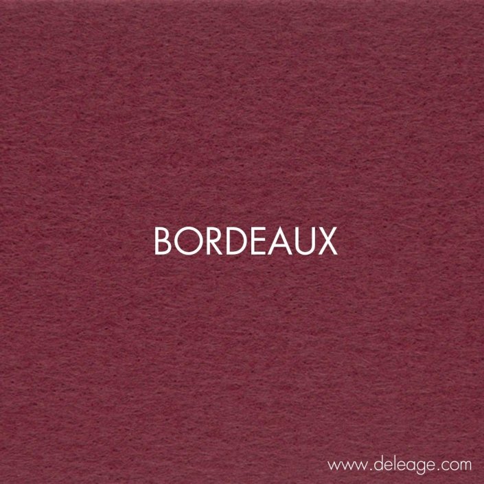 moquette-aiguilleté-couleur-bordeaux