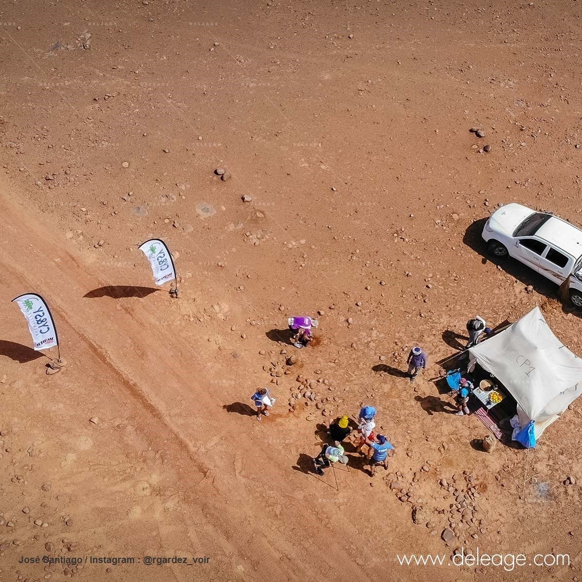 created by dji camera arche d'arrivee avec oriflamme