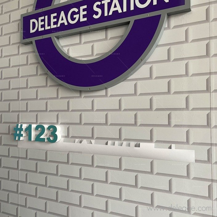 polystyrene-mural-pose