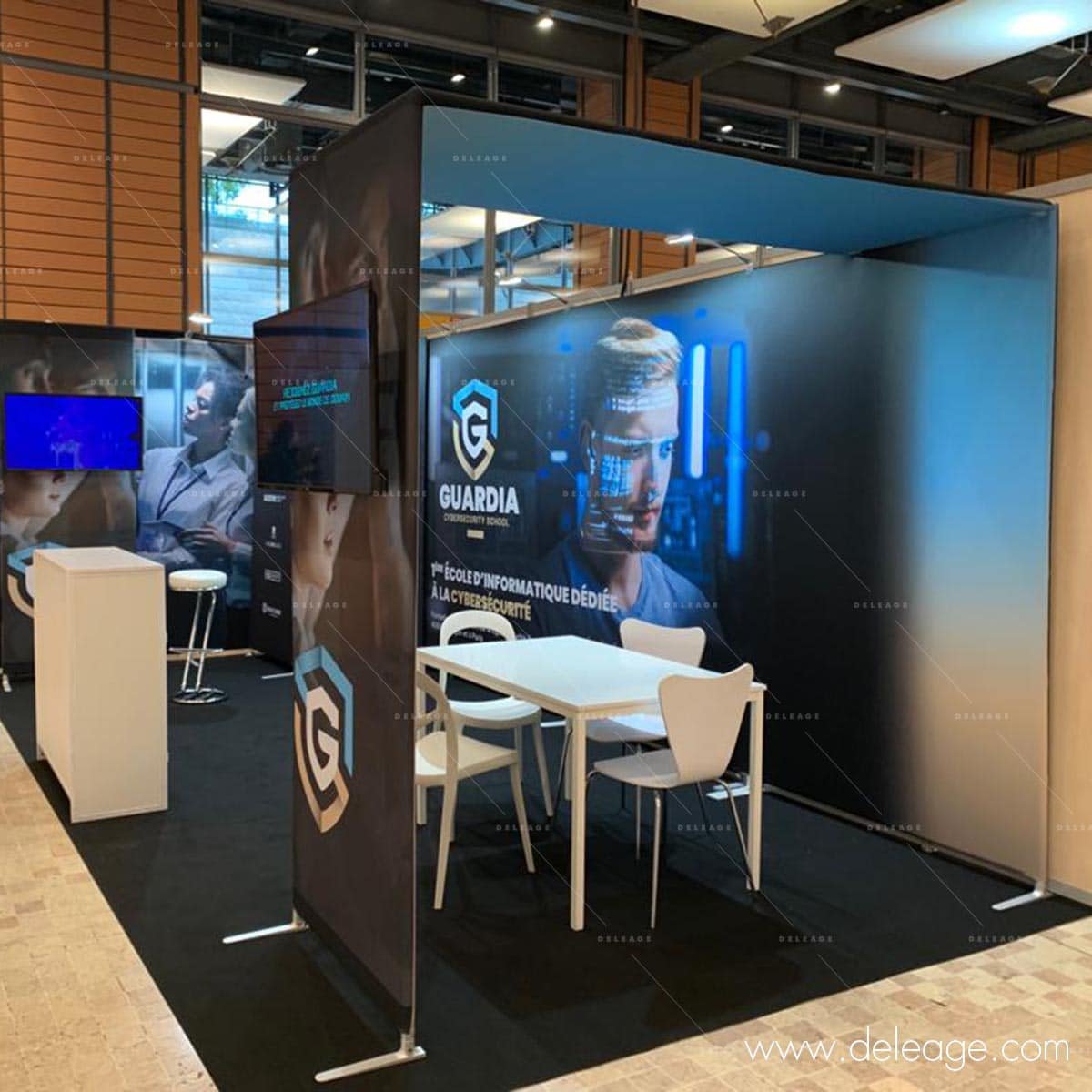 stand-arche-tv-tissu-contour-5 Stand avec arche en tissu avec TV