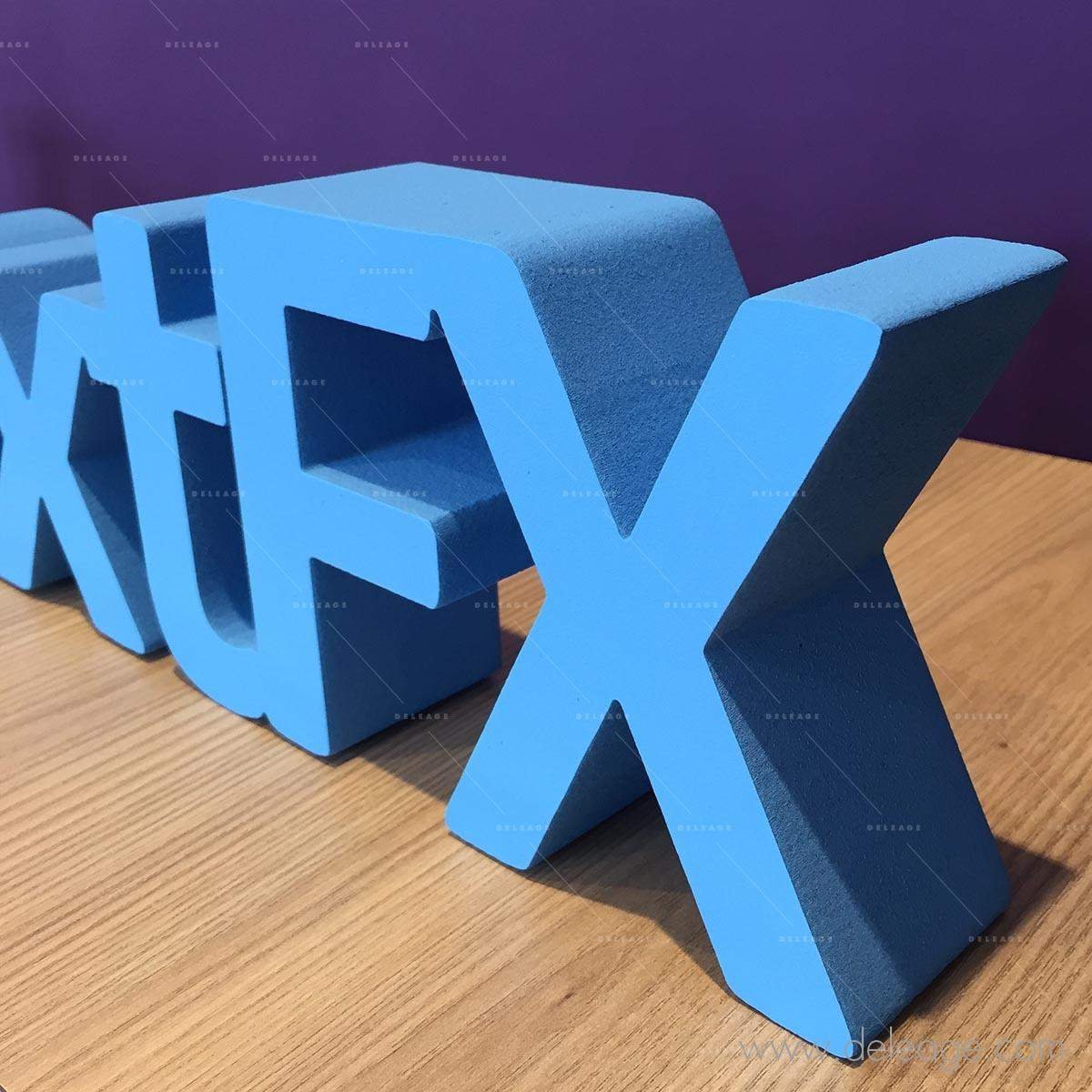 logo-volume-polystyrene-peint-4