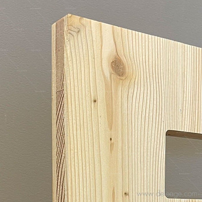 Lettres-meleze-20mm-detail