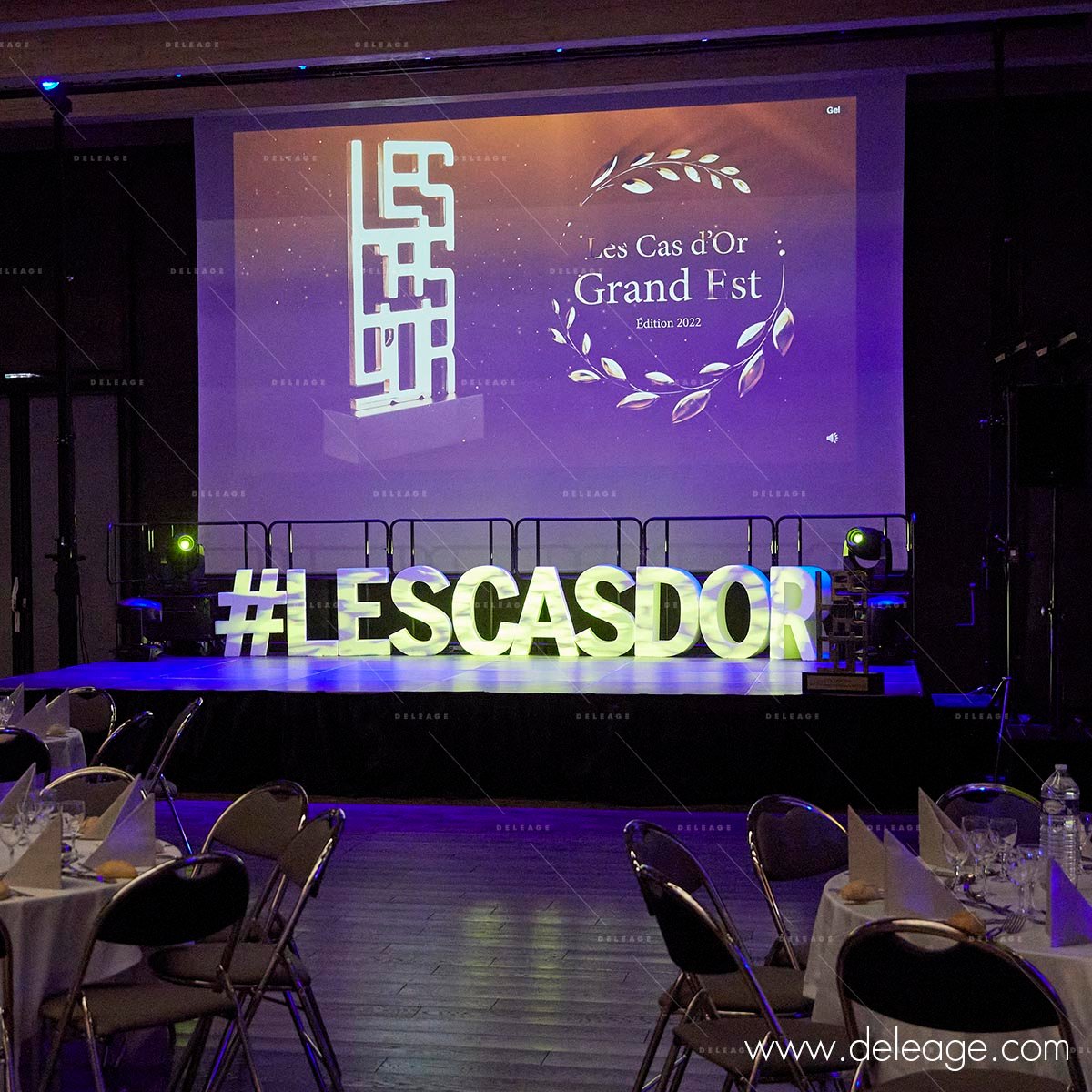 lettre-volume-polystyrene-fond-de-scene-1